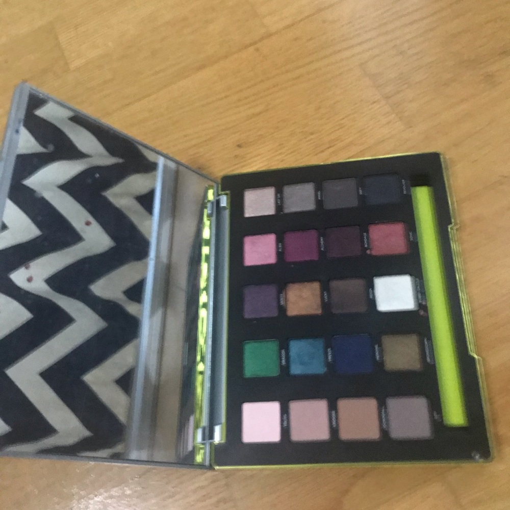 Vice urban decay eyeshadow